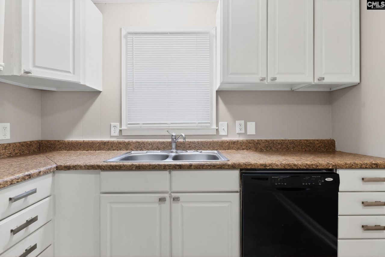 70 Lansing Circle  Photo 18