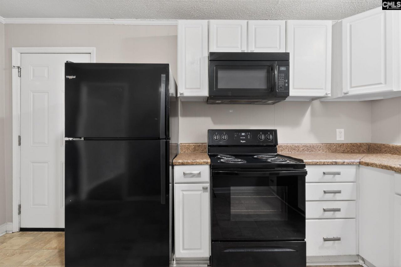 70 Lansing Circle  Photo 19