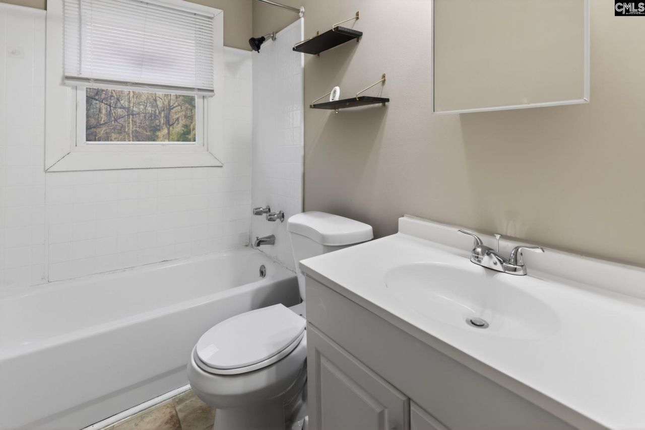 70 Lansing Circle  Photo 25