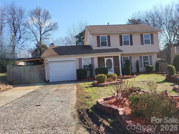 7515 Woodknoll Drive, Charlotte, NC 28217