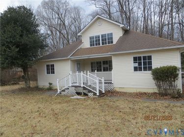 297 N Bluewater Boulevard, Mineral, VA 23117