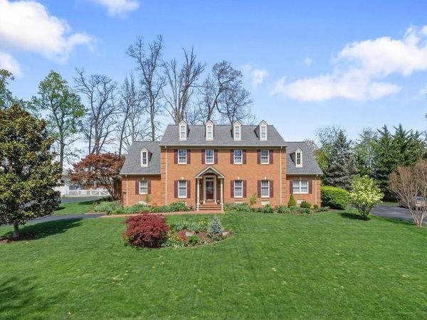 124 PELHAM WOODS CIR, WAYNESBORO, VA 22980