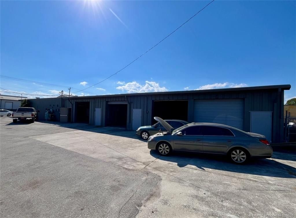 412 Farmers Market Road, Fort Pierce, FL 34982 Photo