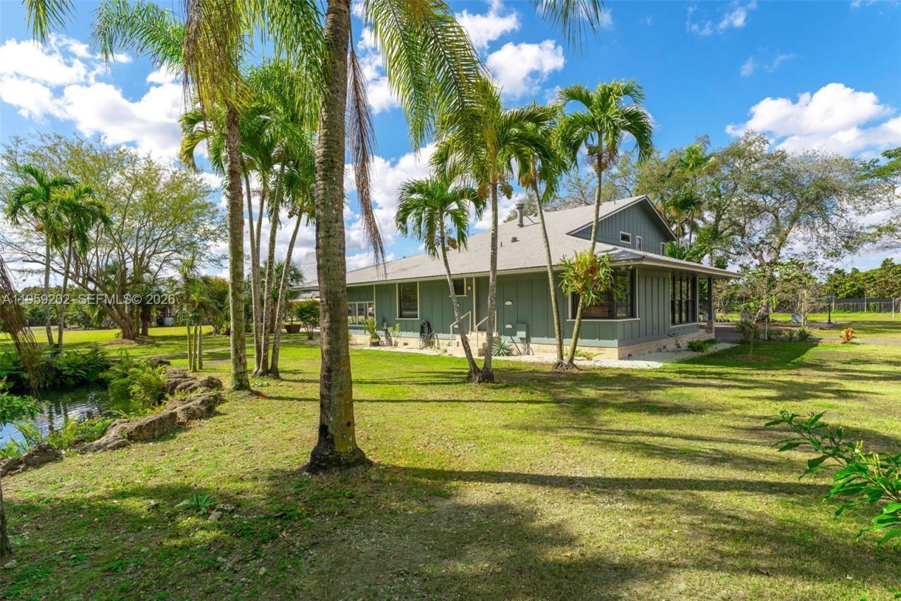 19820 SW 244th St , Homestead, FL 33031 Photo