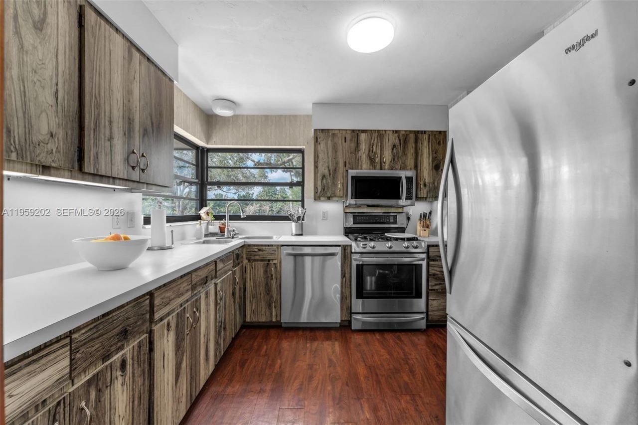 19820 SW 244th St , Homestead, FL 33031 Photo