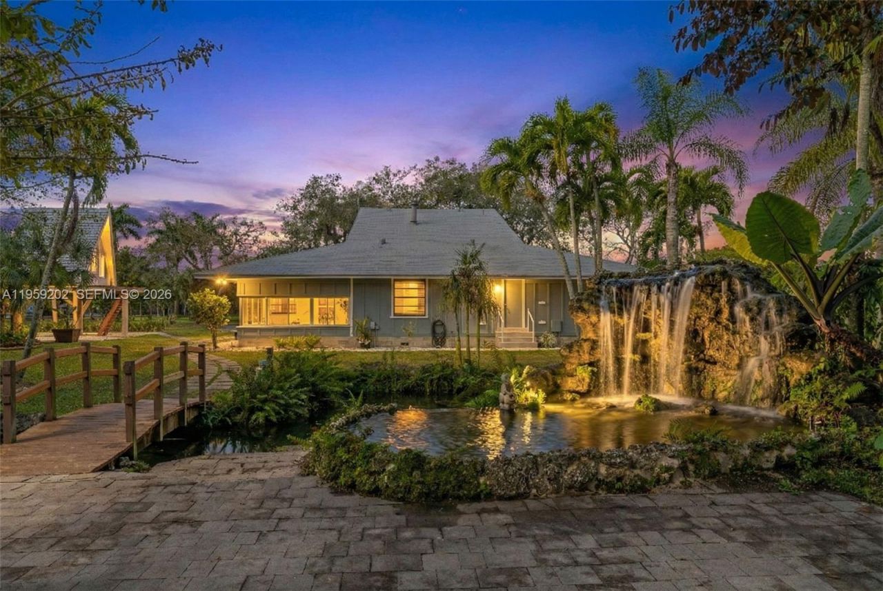 19820 SW 244th St , Homestead, FL 33031 Photo