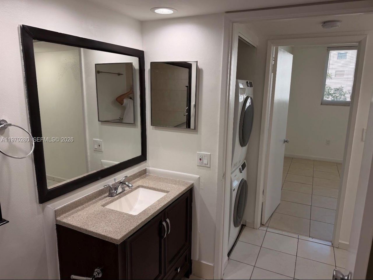 8050 NW 8th St , Unit 1307, Miami, FL 33126 Photo
