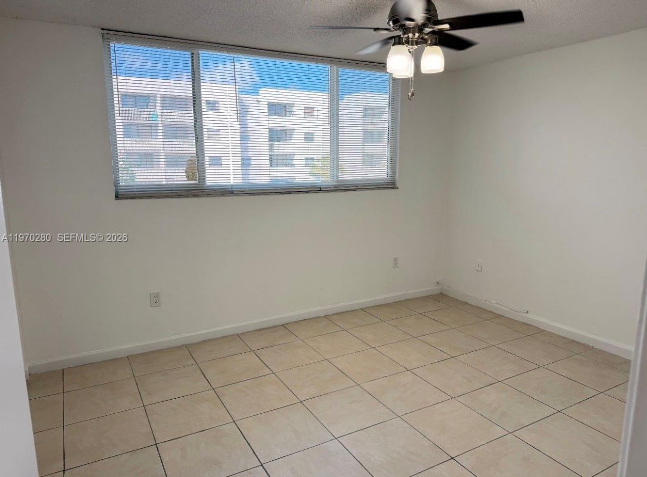 8050 NW 8th St , Unit 1307, Miami, FL 33126 Photo