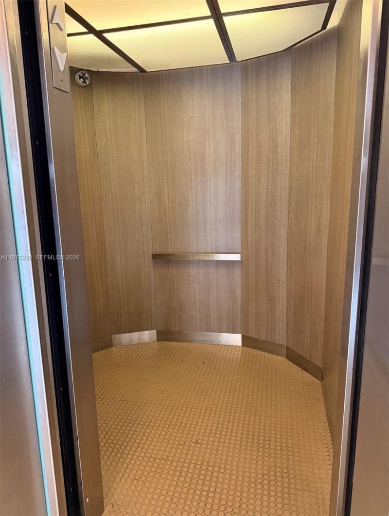 8050 NW 8th St , Unit 1307, Miami, FL 33126 Photo