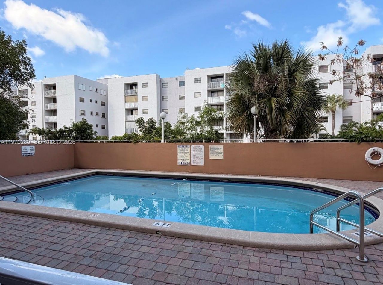 8050 NW 8th St , Unit 1307, Miami, FL 33126 Photo