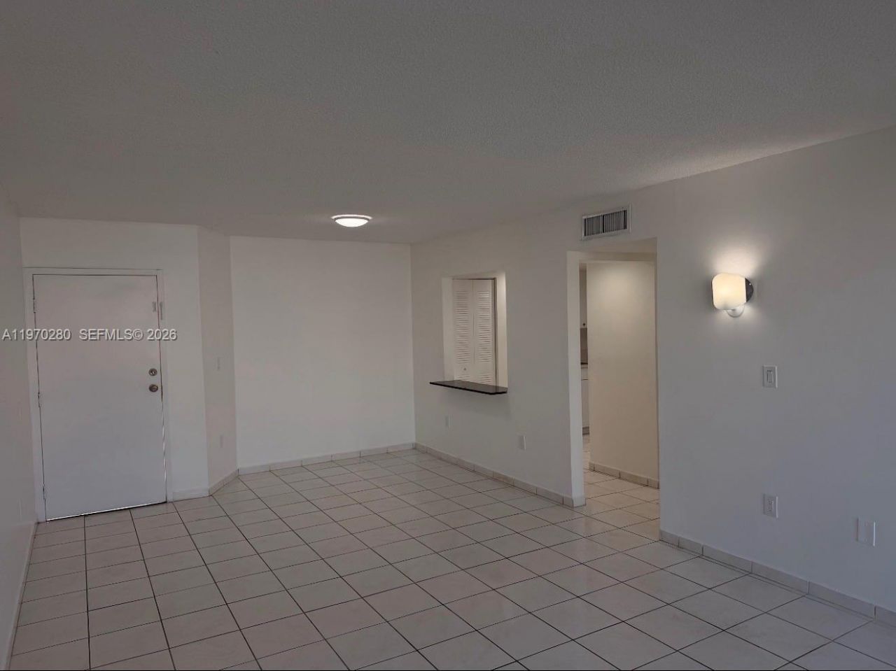 8050 NW 8th St , Unit 1307, Miami, FL 33126 Photo