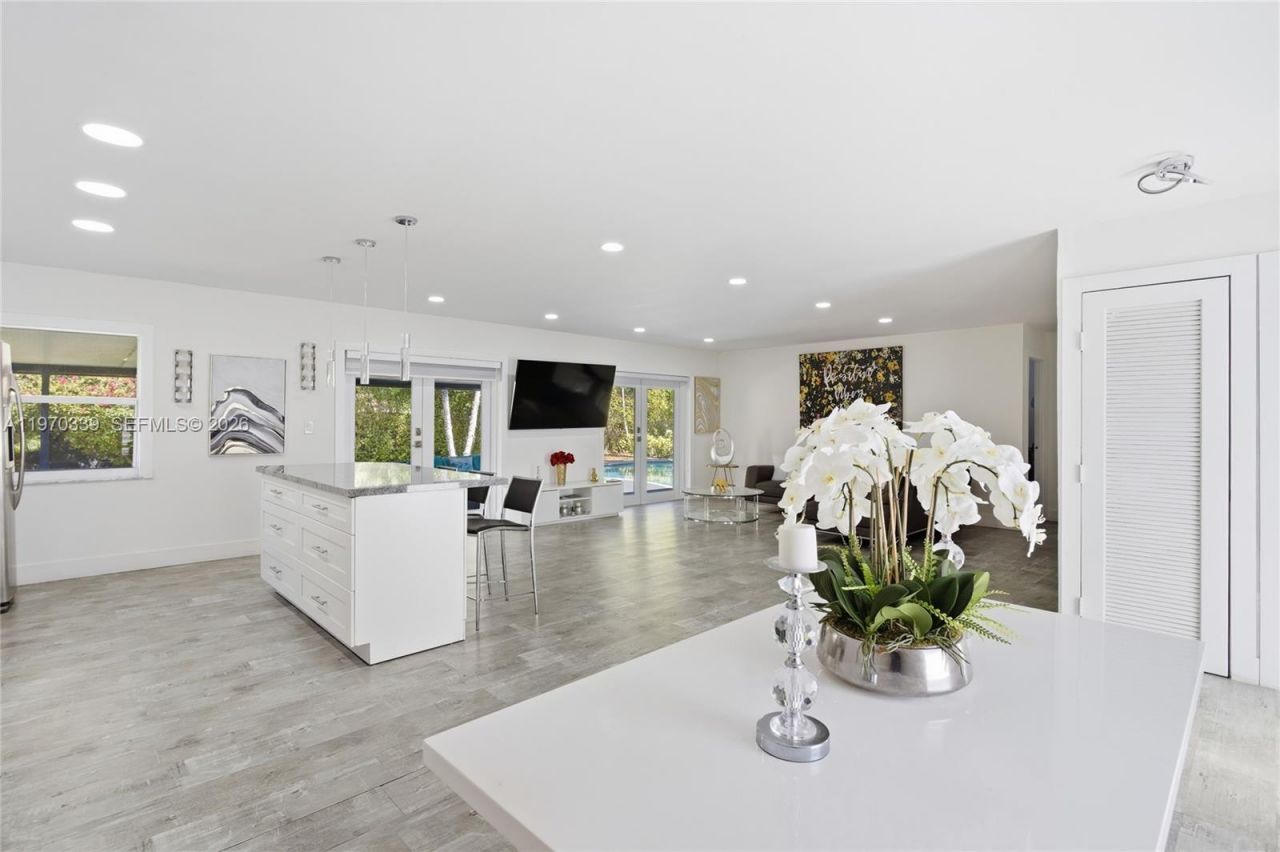 12845 SW 72nd Ter, Miami, FL 33183 Photo