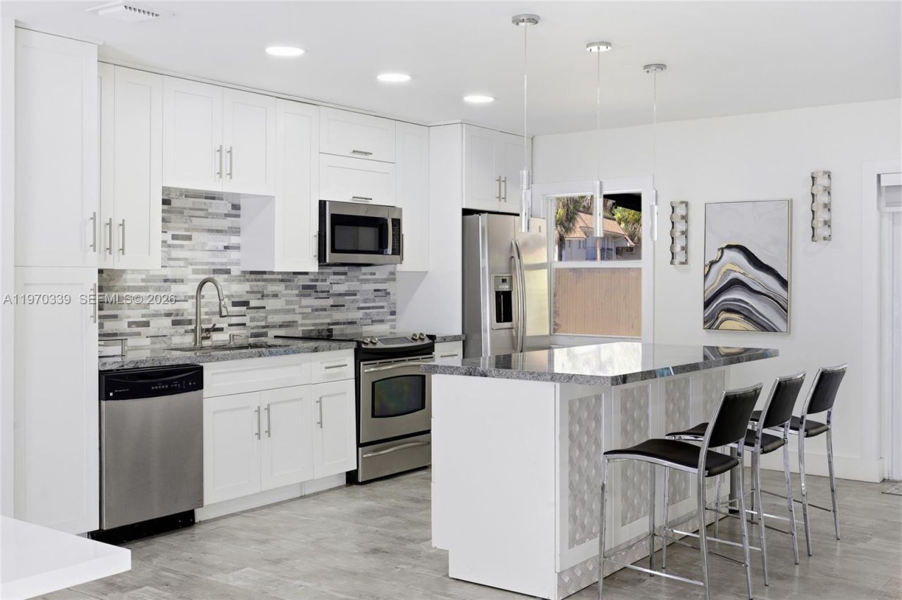 12845 SW 72nd Ter, Miami, FL 33183 Photo