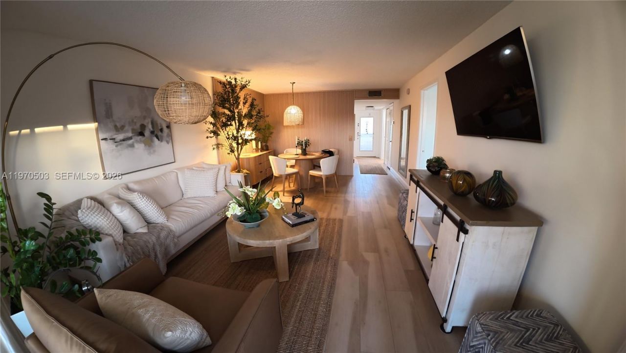 10303 Sunrise Lakes Blvd, Unit 211, Sunrise, FL 33322 Photo