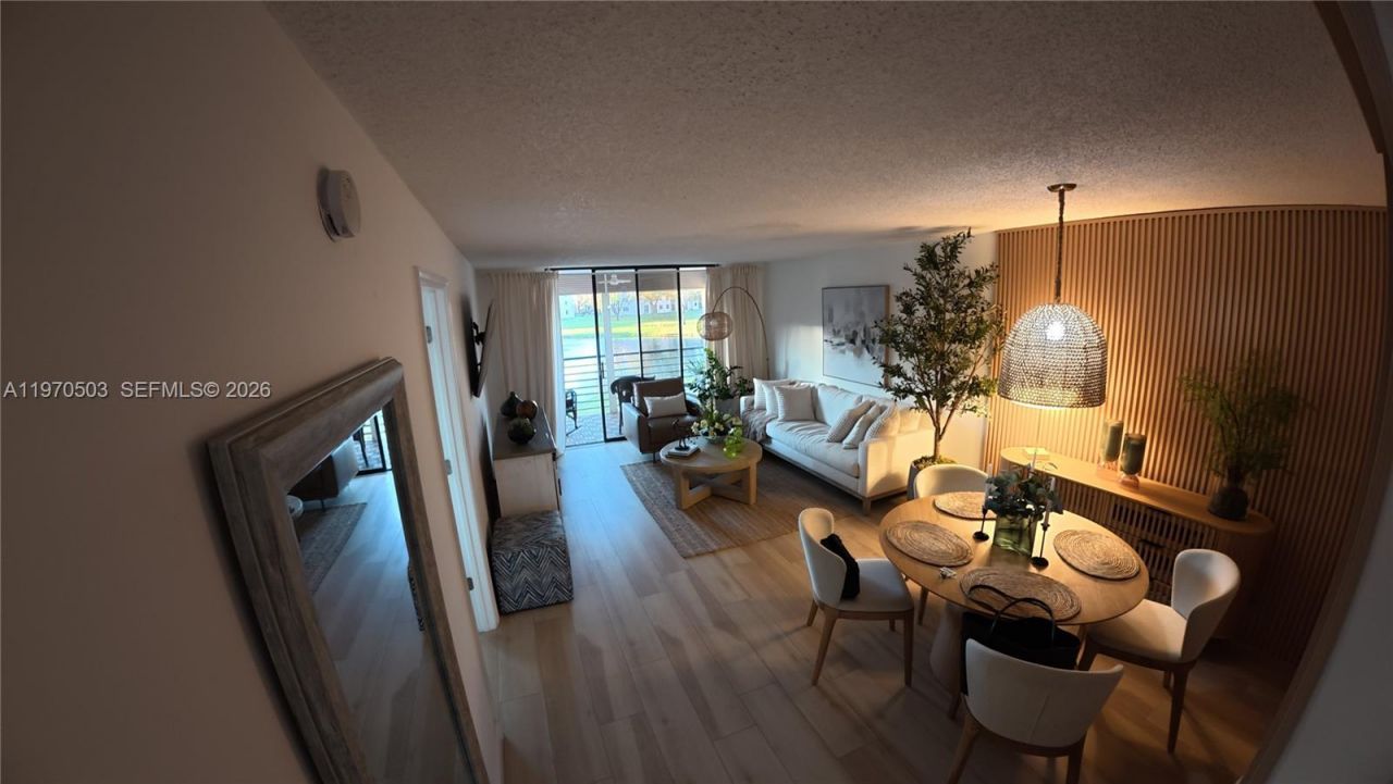 10303 Sunrise Lakes Blvd, Unit 211, Sunrise, FL 33322 Photo