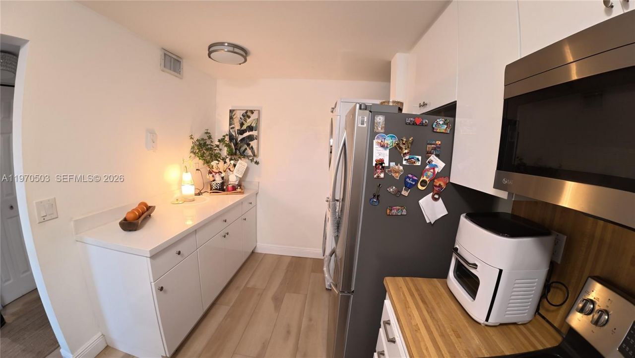 10303 Sunrise Lakes Blvd, Unit 211, Sunrise, FL 33322 Photo