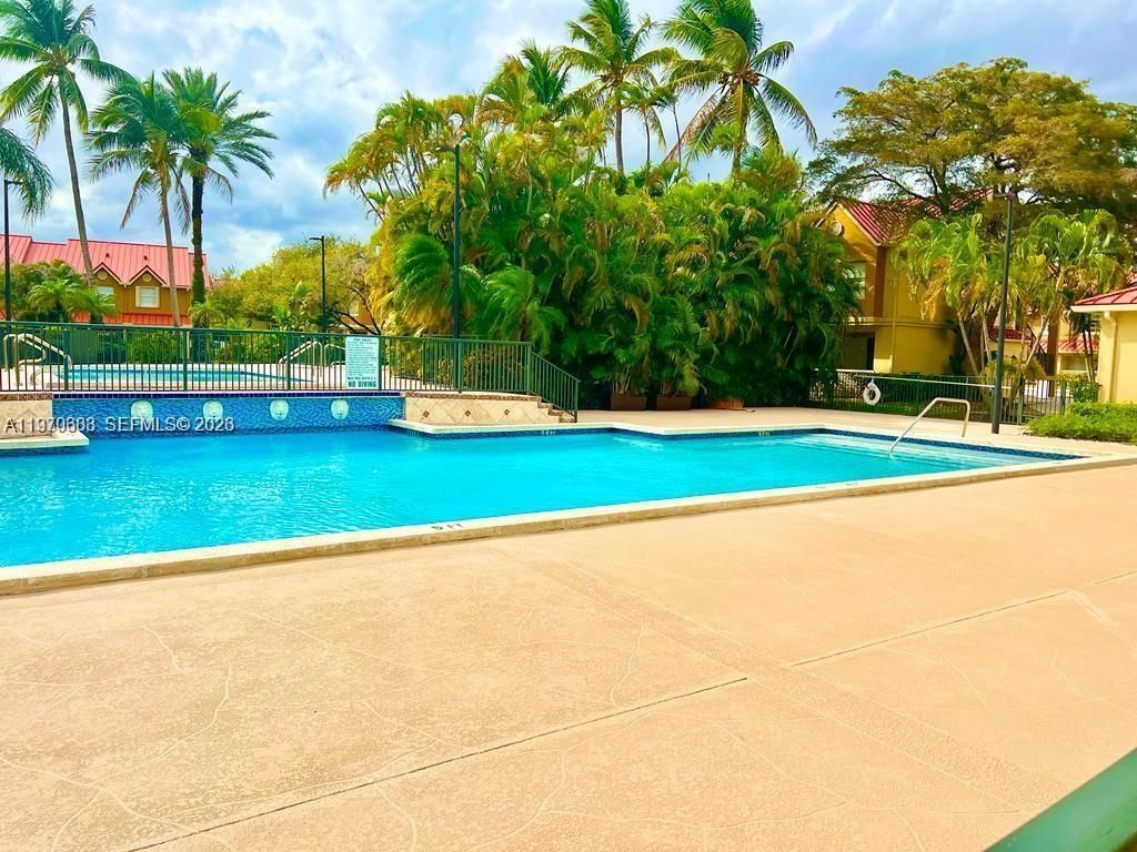 18336 NW 68th Ave, Unit I, Hialeah, FL 33015 Photo