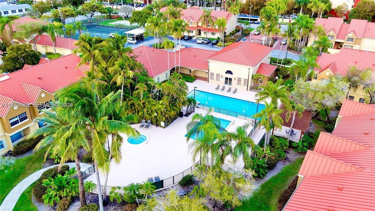 18336 NW 68th Ave, Unit I, Hialeah, FL 33015 Photo