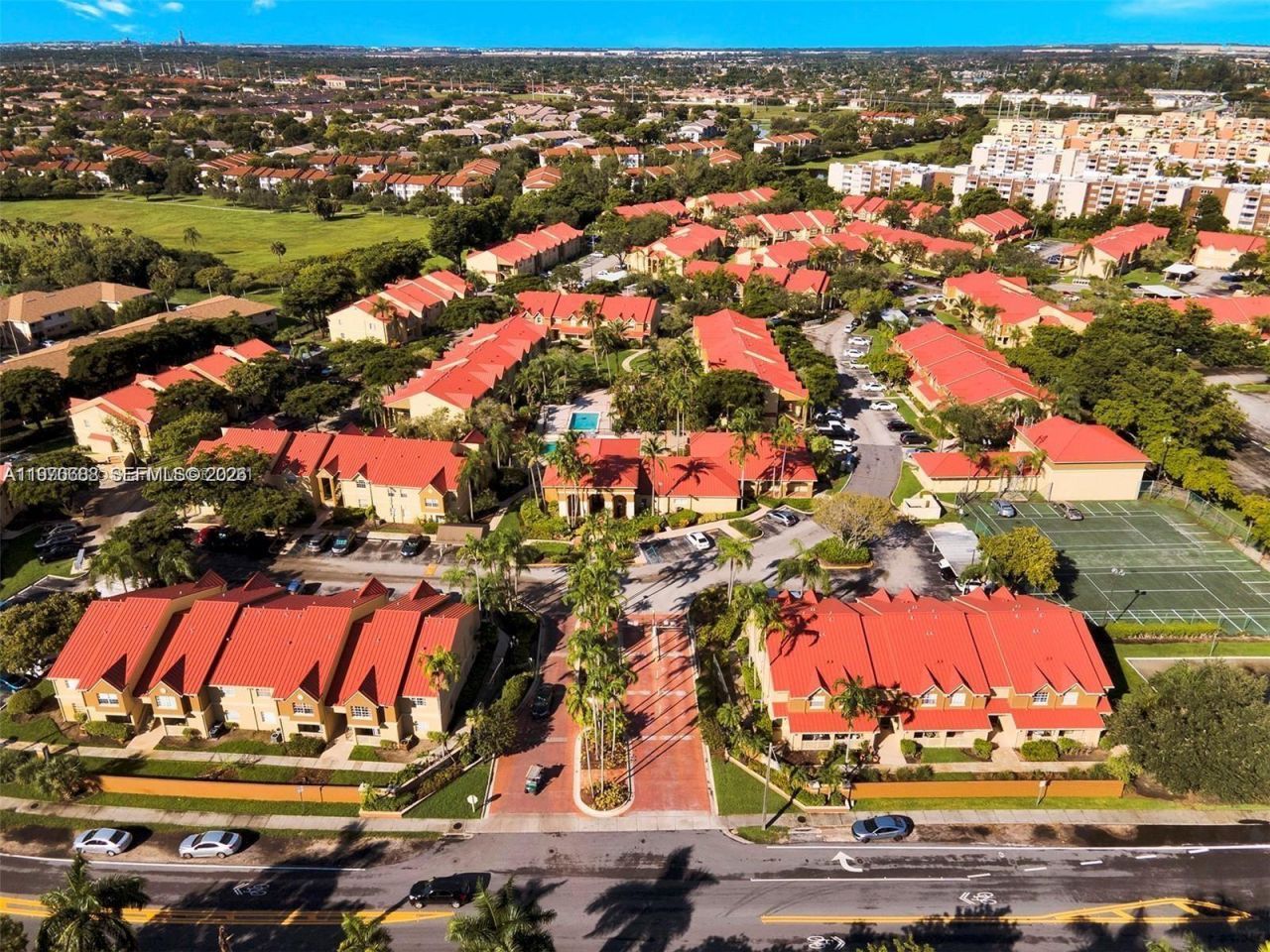 18336 NW 68th Ave, Unit I, Hialeah, FL 33015 Photo