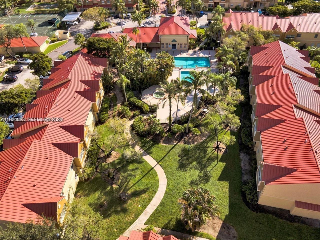18336 NW 68th Ave, Unit I, Hialeah, FL 33015 Photo