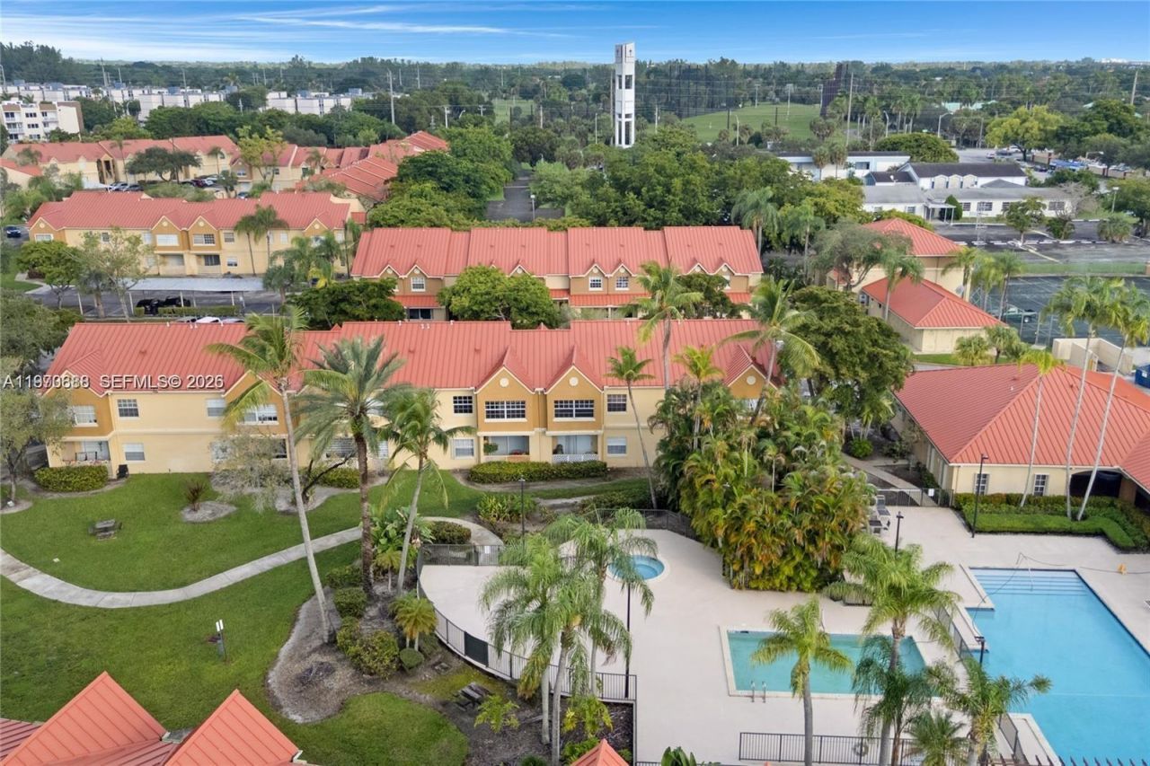 18336 NW 68th Ave, Unit I, Hialeah, FL 33015 Photo