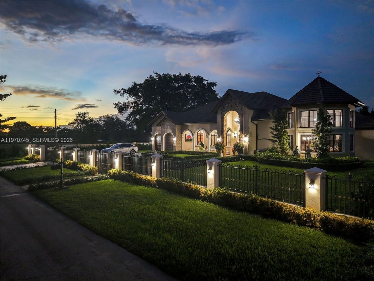 9815 SW 114th St , Miami, FL 33176 Photo