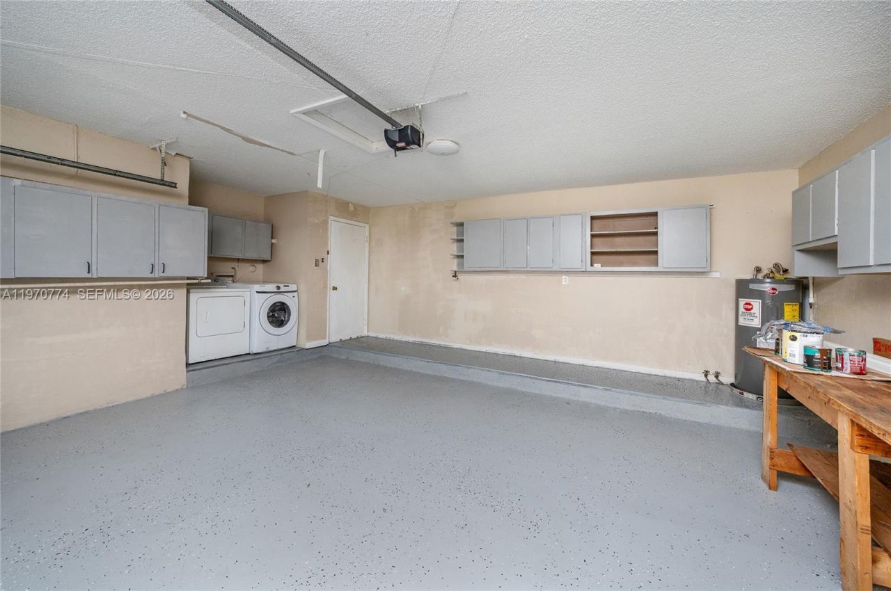 210 SW 98th Ter, Pembroke Pines, FL 33025 Photo