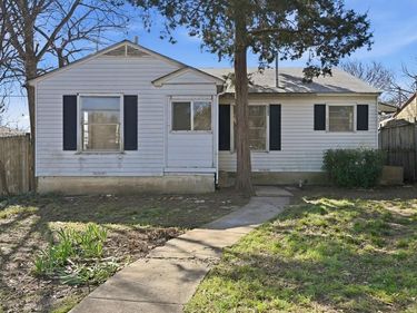4242 Aero Drive, Dallas, TX 75209