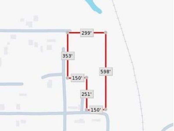 1 E Mary Ann Street , Vivian, LA 71082