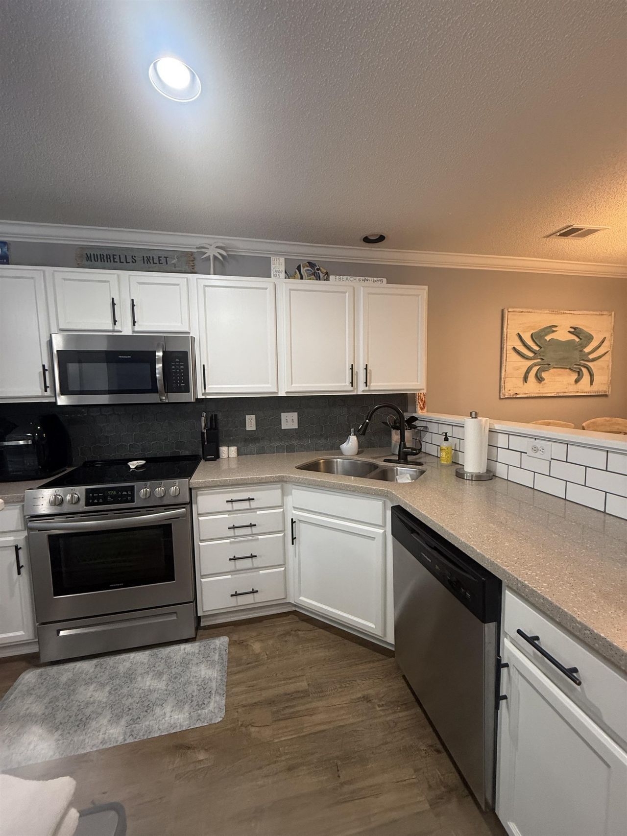 106 Wimbledon Way Photo 12