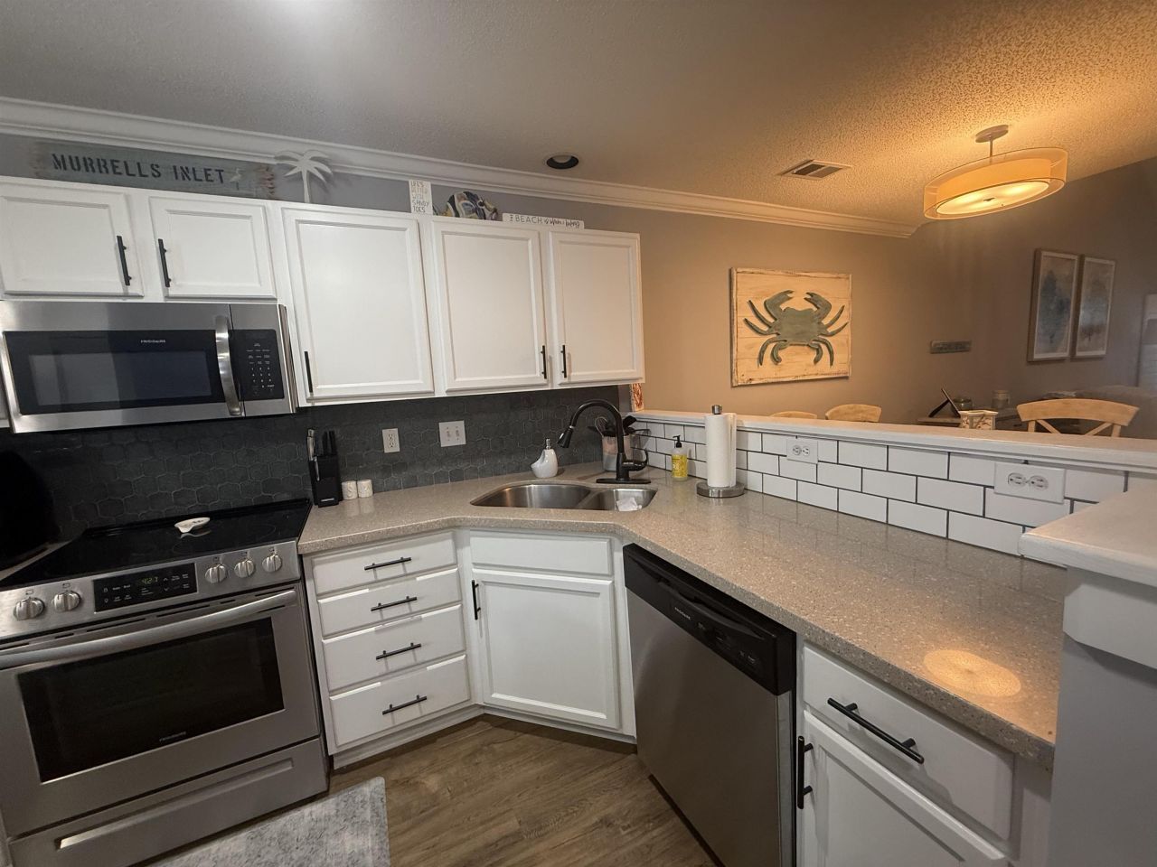 106 Wimbledon Way Photo 13