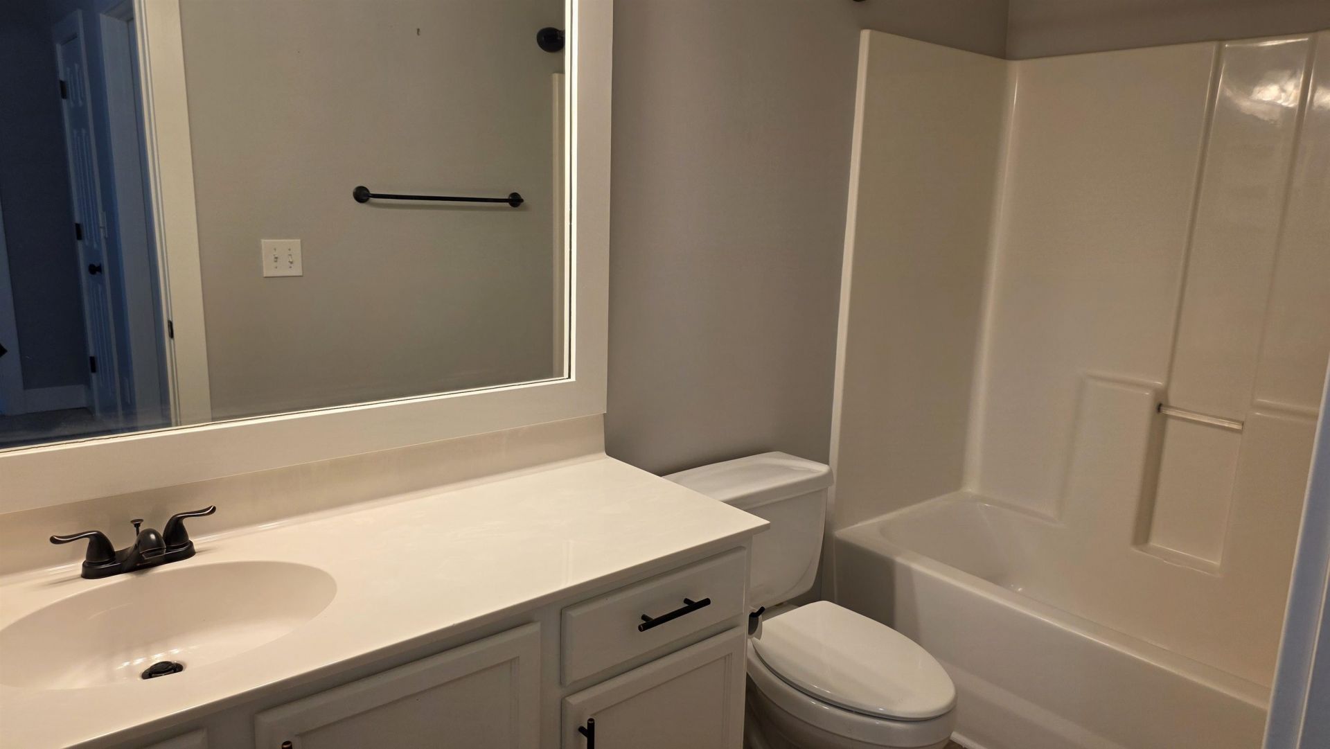 106 Wimbledon Way Photo 26