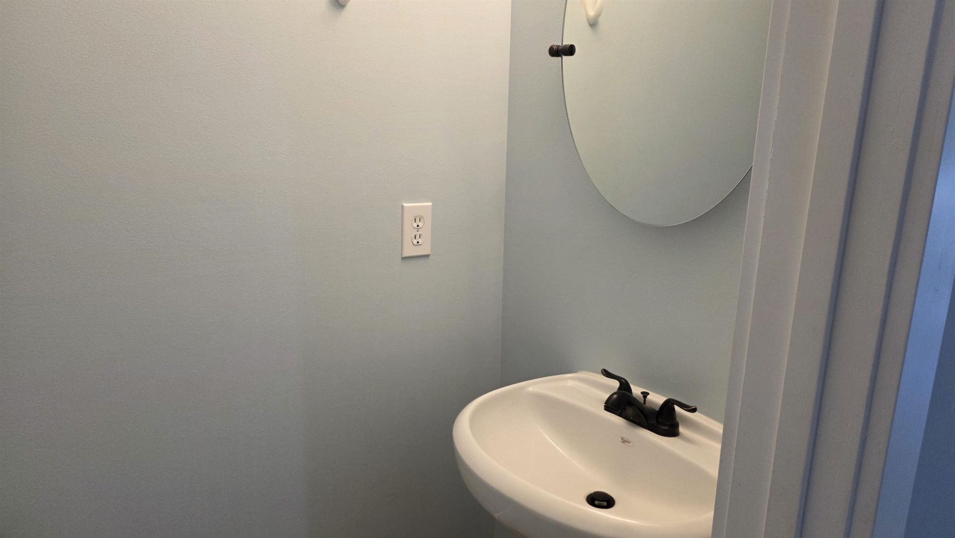 106 Wimbledon Way Photo 27