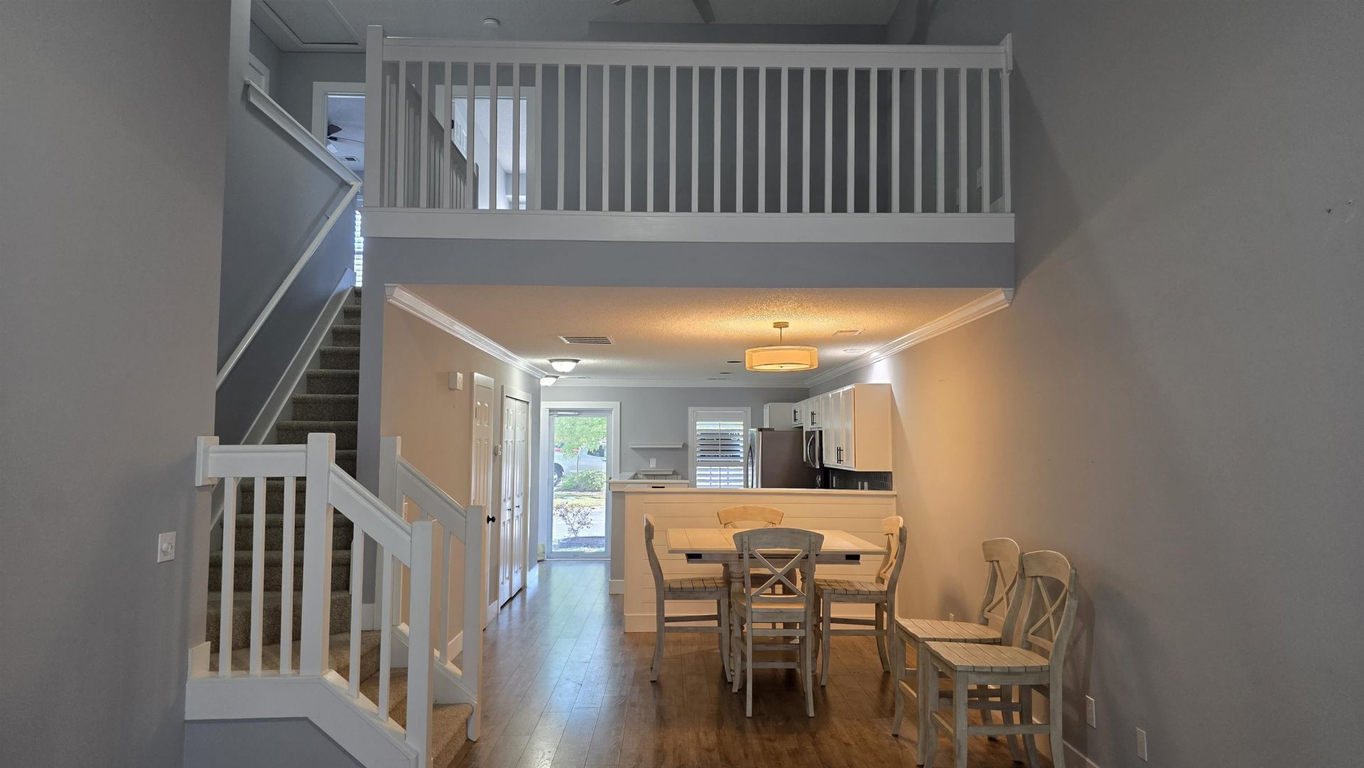 106 Wimbledon Way Photo 4