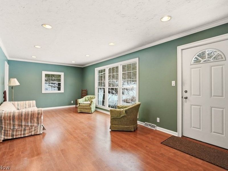 10076 Sherman Road, Chesterland, OH 44026 Photo 4