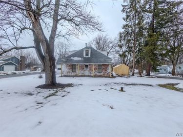 5924 Broadway Street, Lancaster, NY 14086