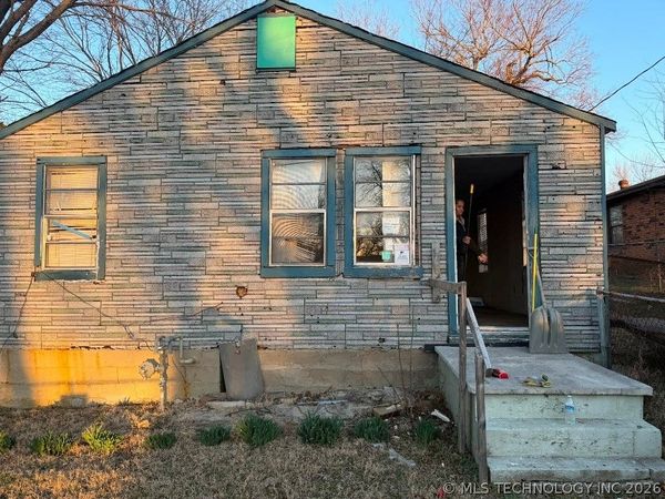 4527 S Waco Avenue , Tulsa, OK 74107