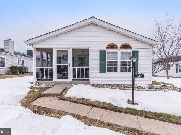 97 ACORN COURT E, NEW HOPE, PA 18938