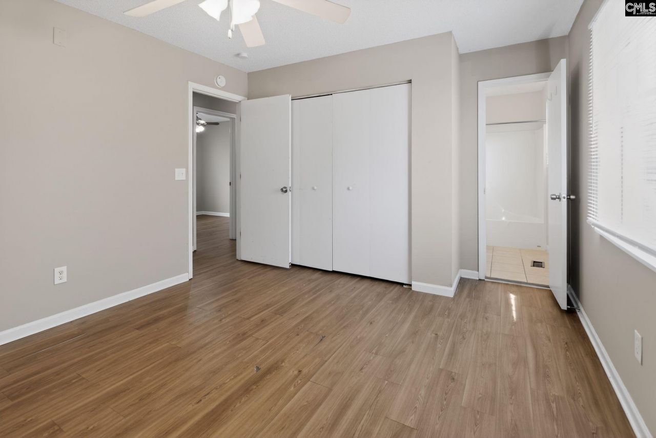 215 Berry Ridge Circle  Photo 16