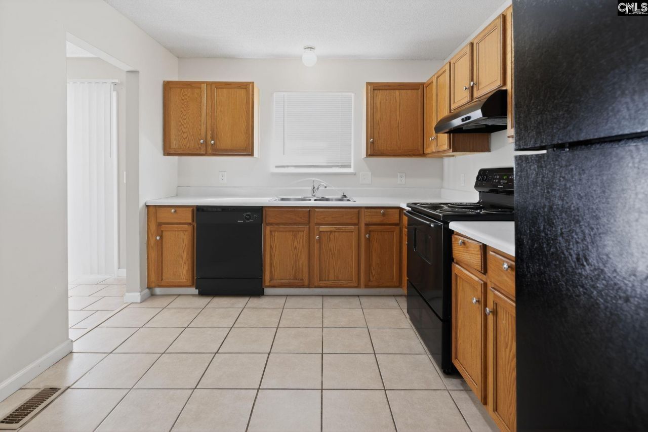 215 Berry Ridge Circle  Photo 9