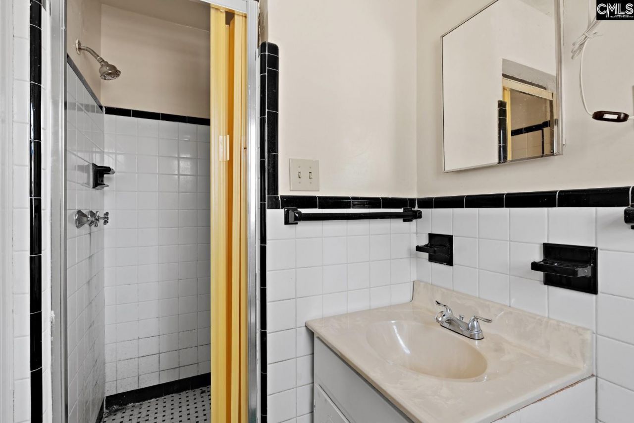 212 Ridge Street  Photo 16