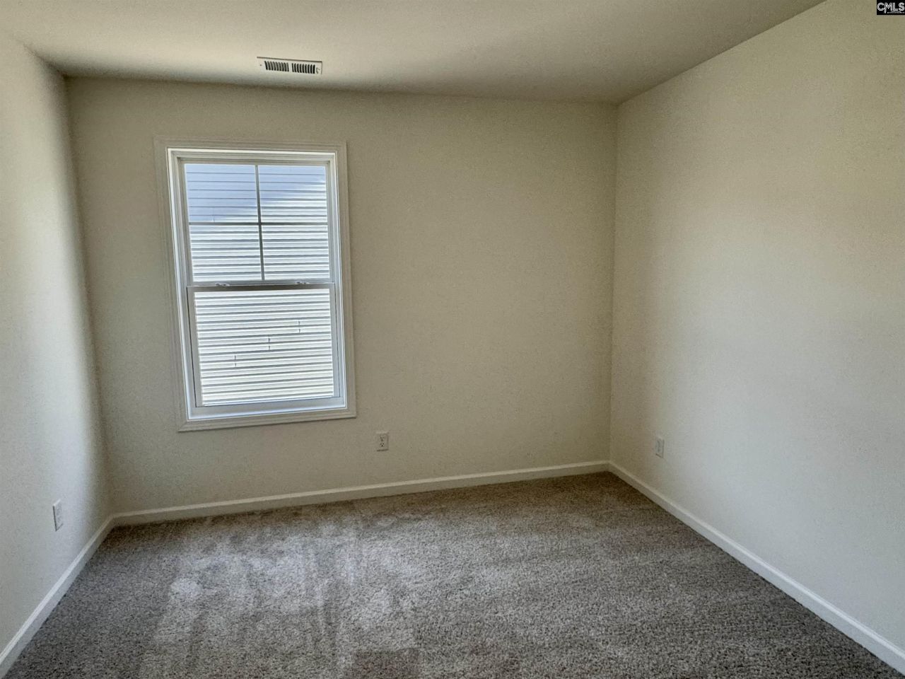 570 Griffon Drive Photo 14