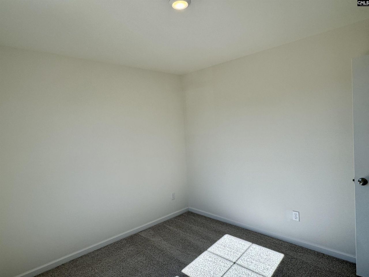 570 Griffon Drive Photo 16