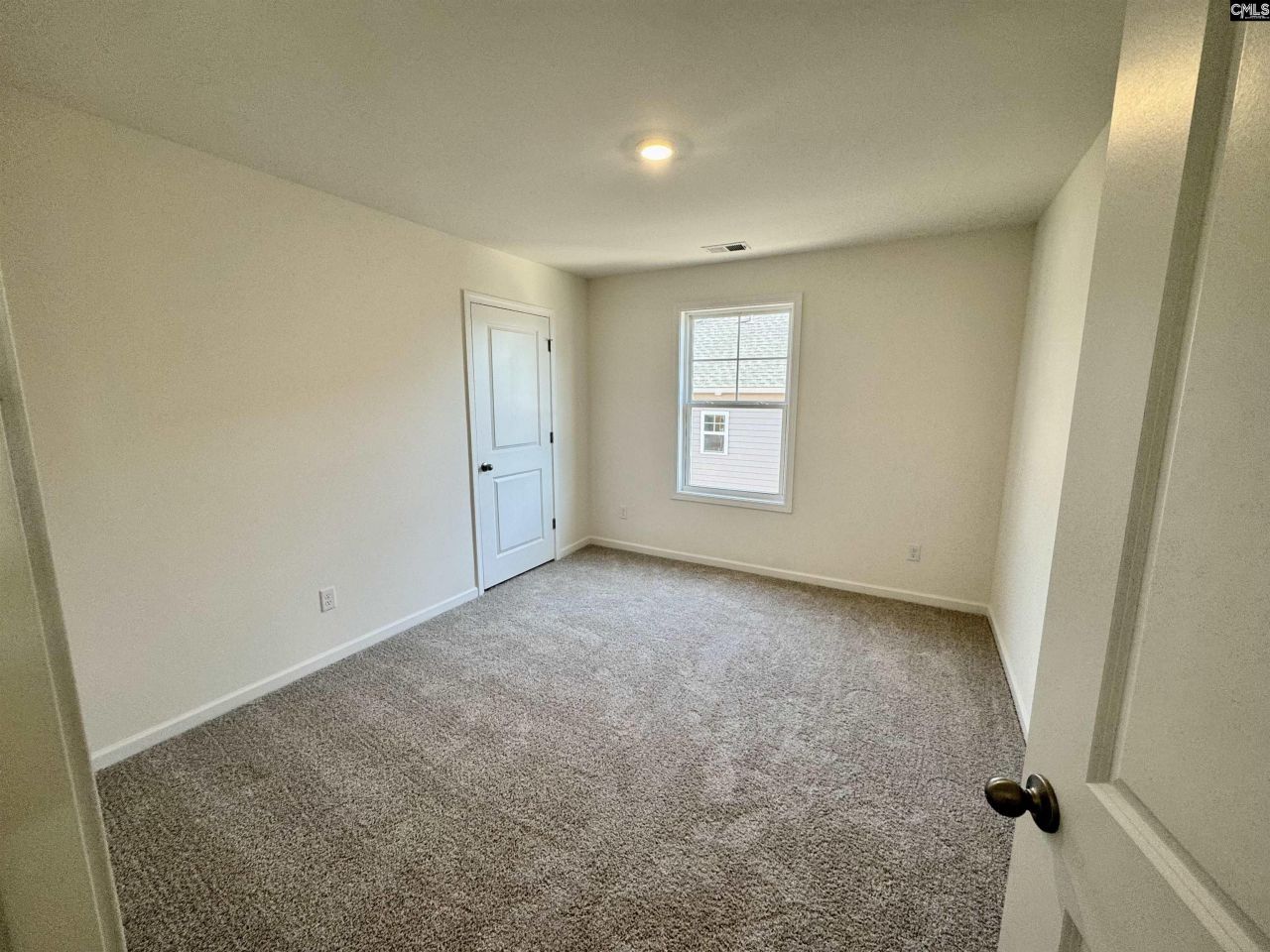 570 Griffon Drive Photo 17