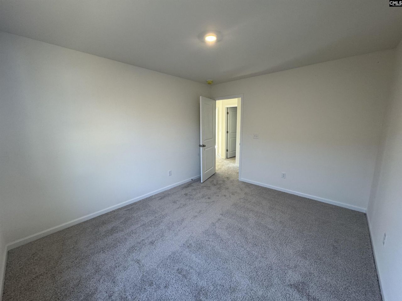 570 Griffon Drive Photo 18