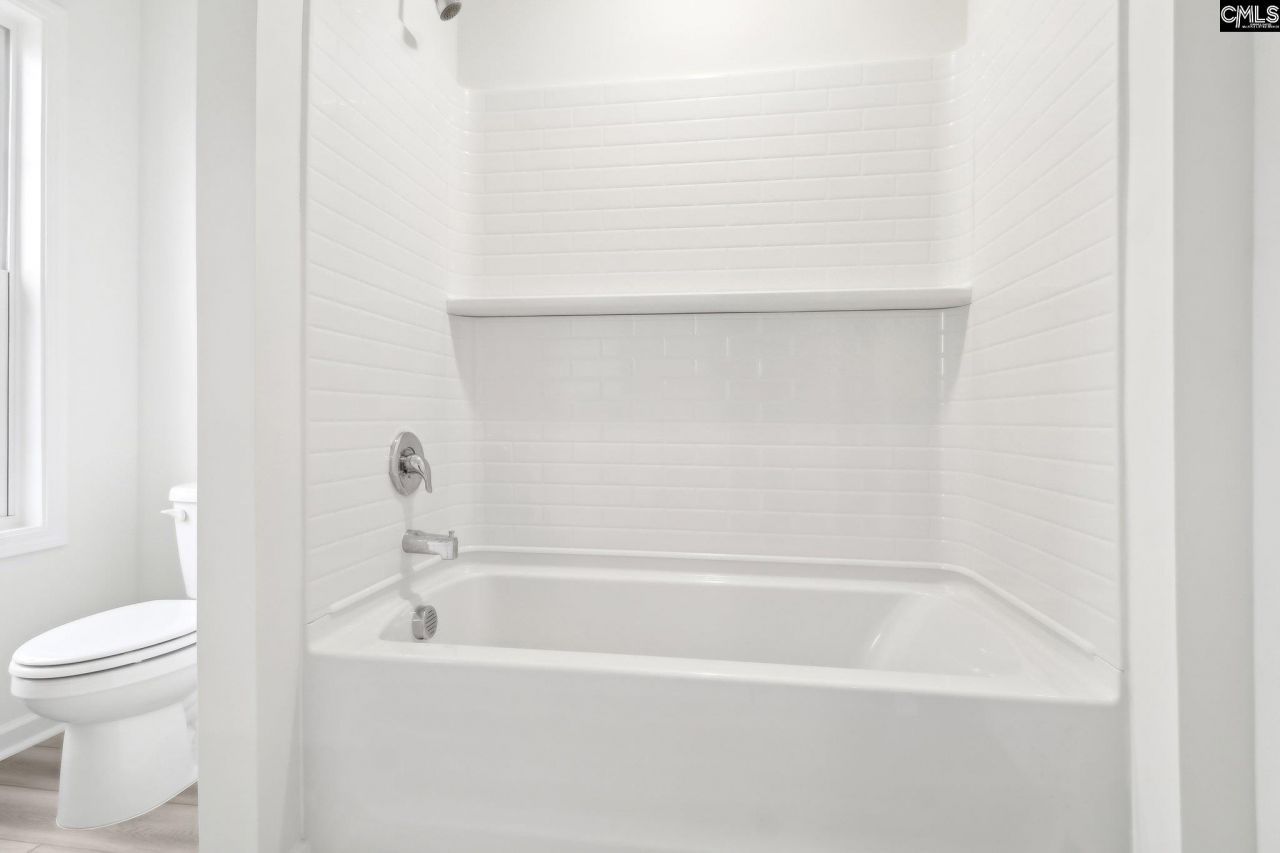 570 Griffon Drive Photo 38