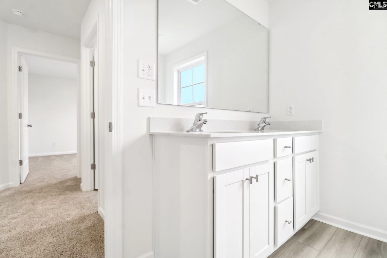 570 Griffon Drive Photo 47