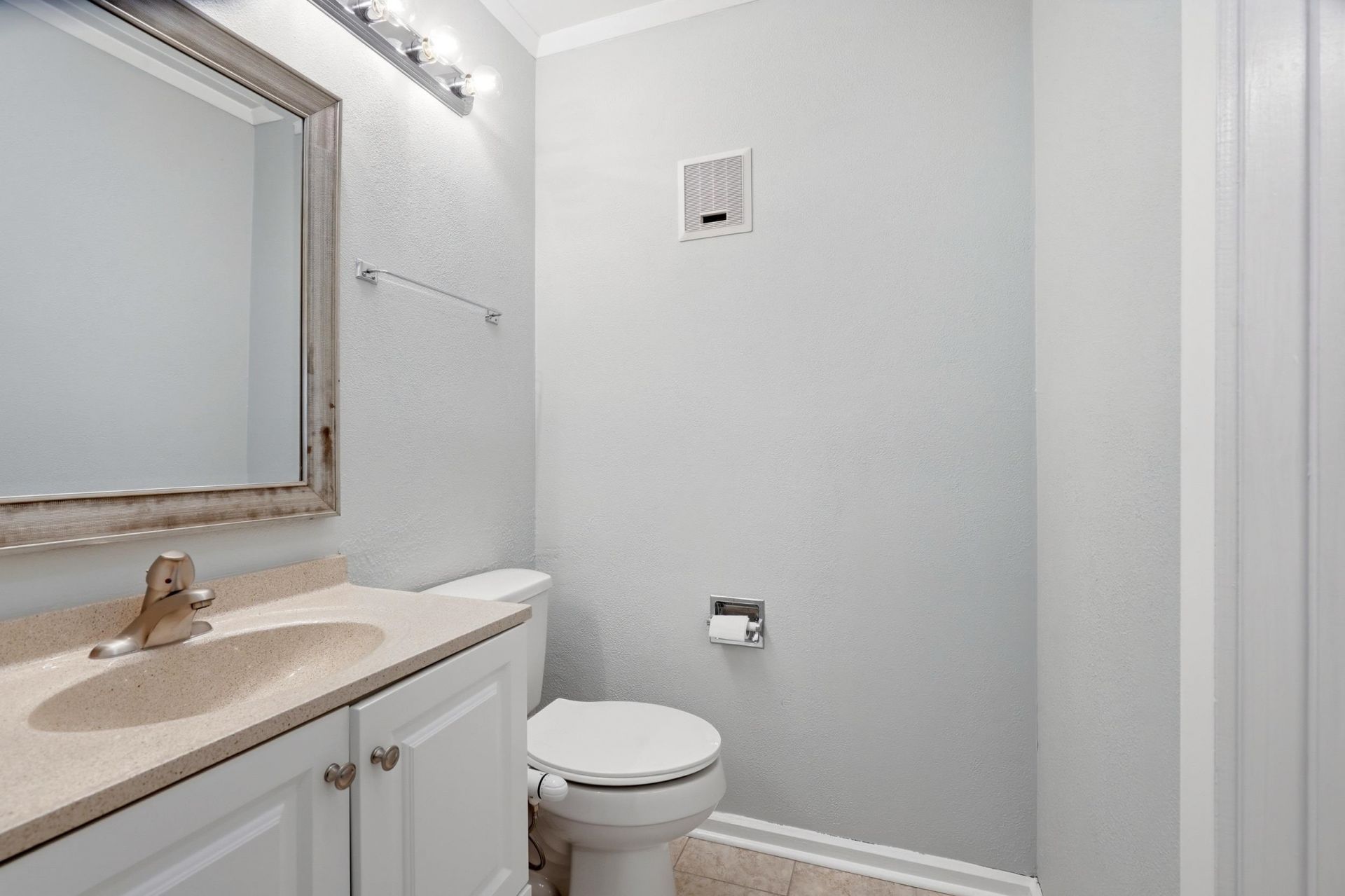415 Ocean Creek Dr. Photo 13