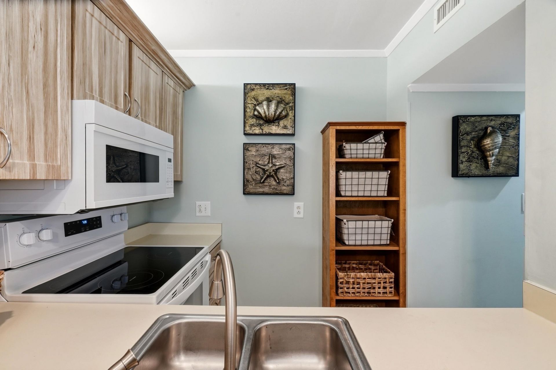 415 Ocean Creek Dr. Photo 9