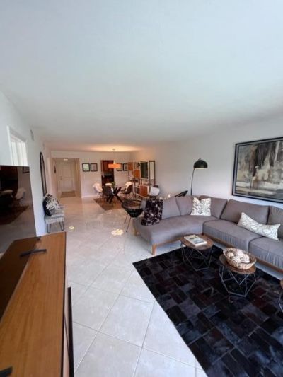 208 S Lakeside Drive, Unit 202, Lake Worth Beach, FL 33460 Photo